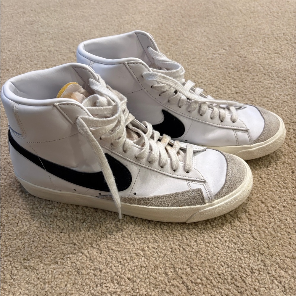 Nike Blazer Mid 77 White and Black Sneakers